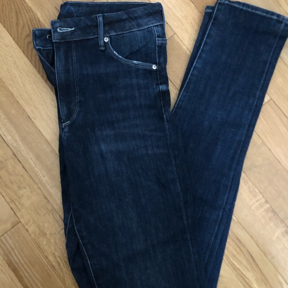 NWOT H&M skinny hi-waisted jeans